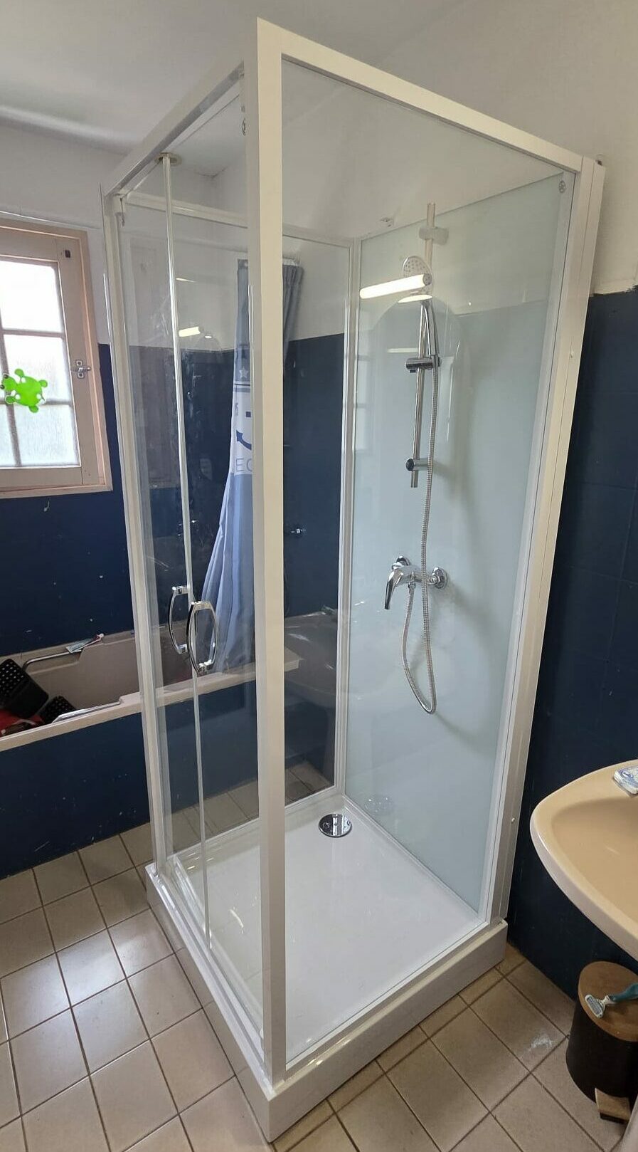 salle de bains après